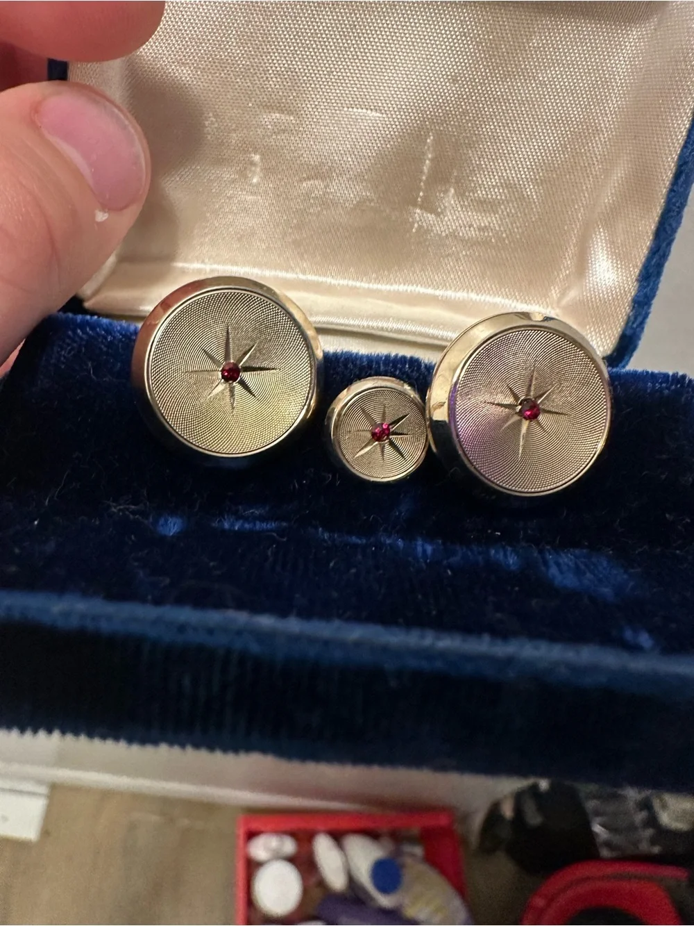 Classic Gold-Tone Starburst Cufflink and Stud Set with Red Accents